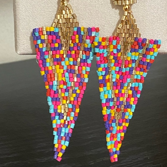 🎉❤️ Ann Marie Gold Multicolor On Point Beaded Earrings - Picture 3 of 3